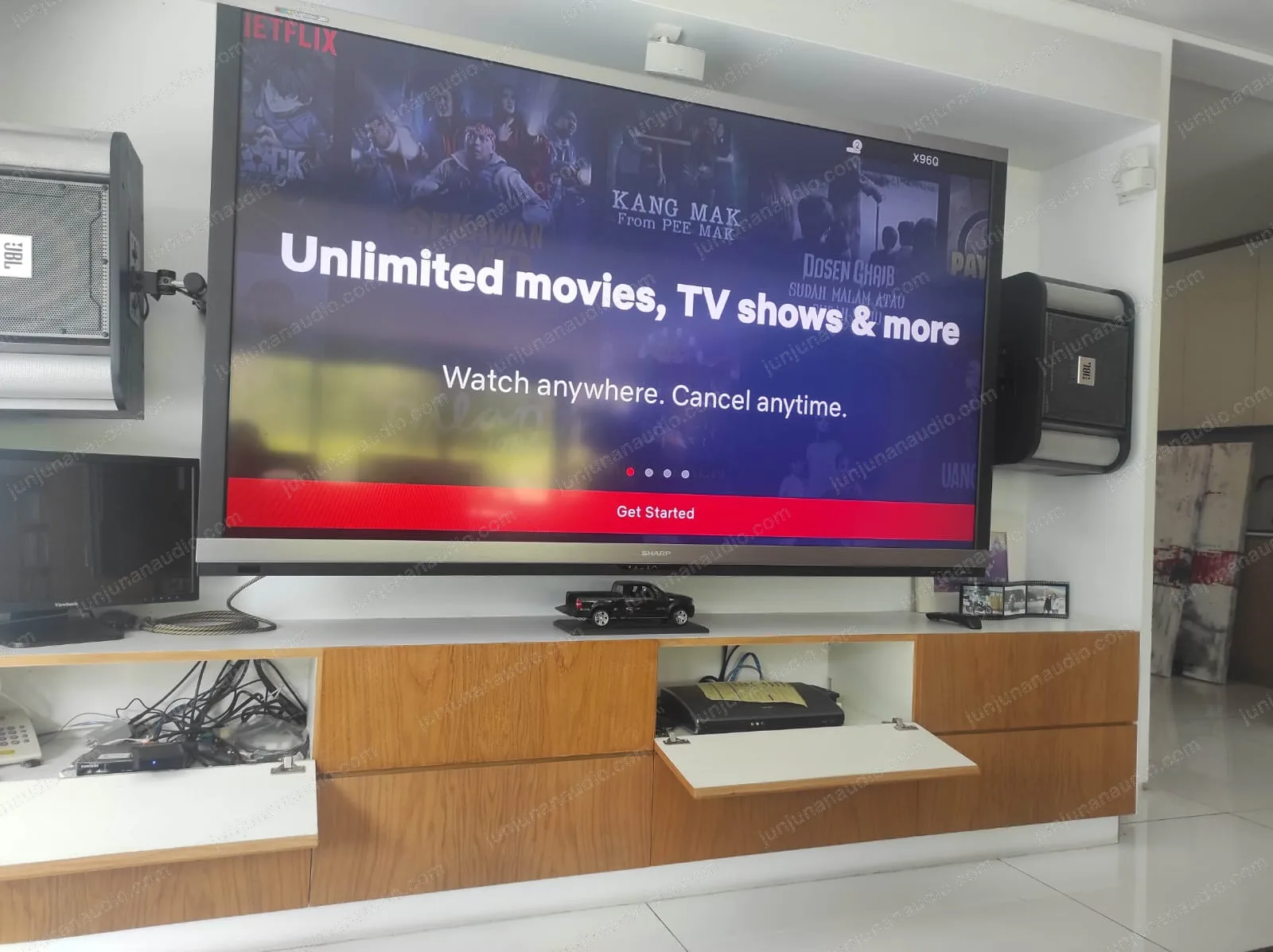 Ruang Home Theater dan Karaoke di Dago Resort 2018