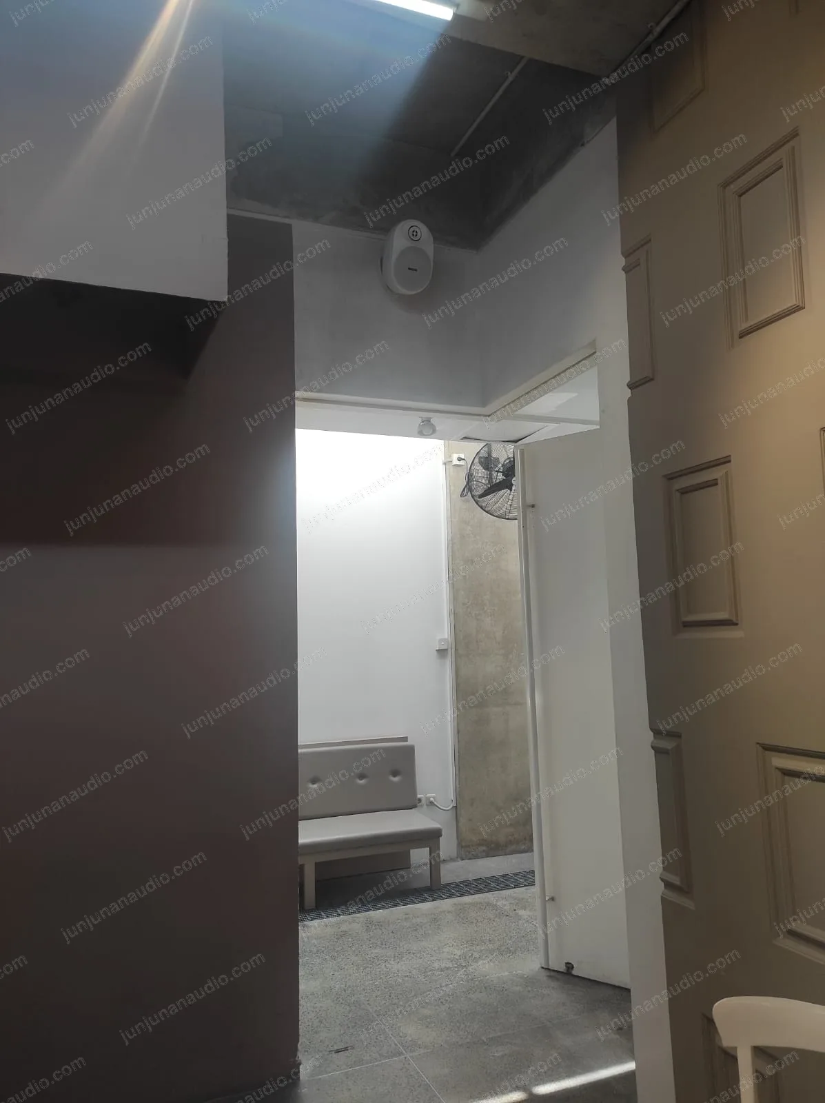 Instalasi audio Jonas Photo Bandung 12