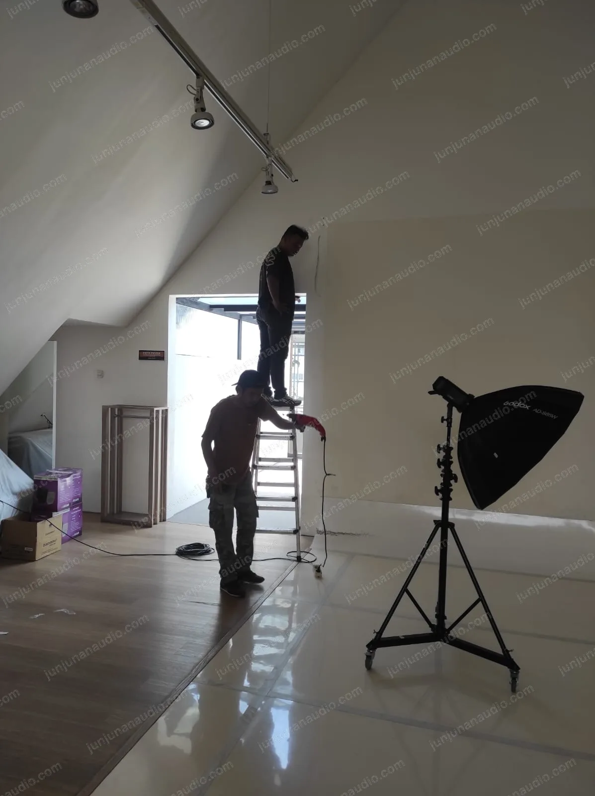 Instalasi audio Jonas Photo Bandung 15